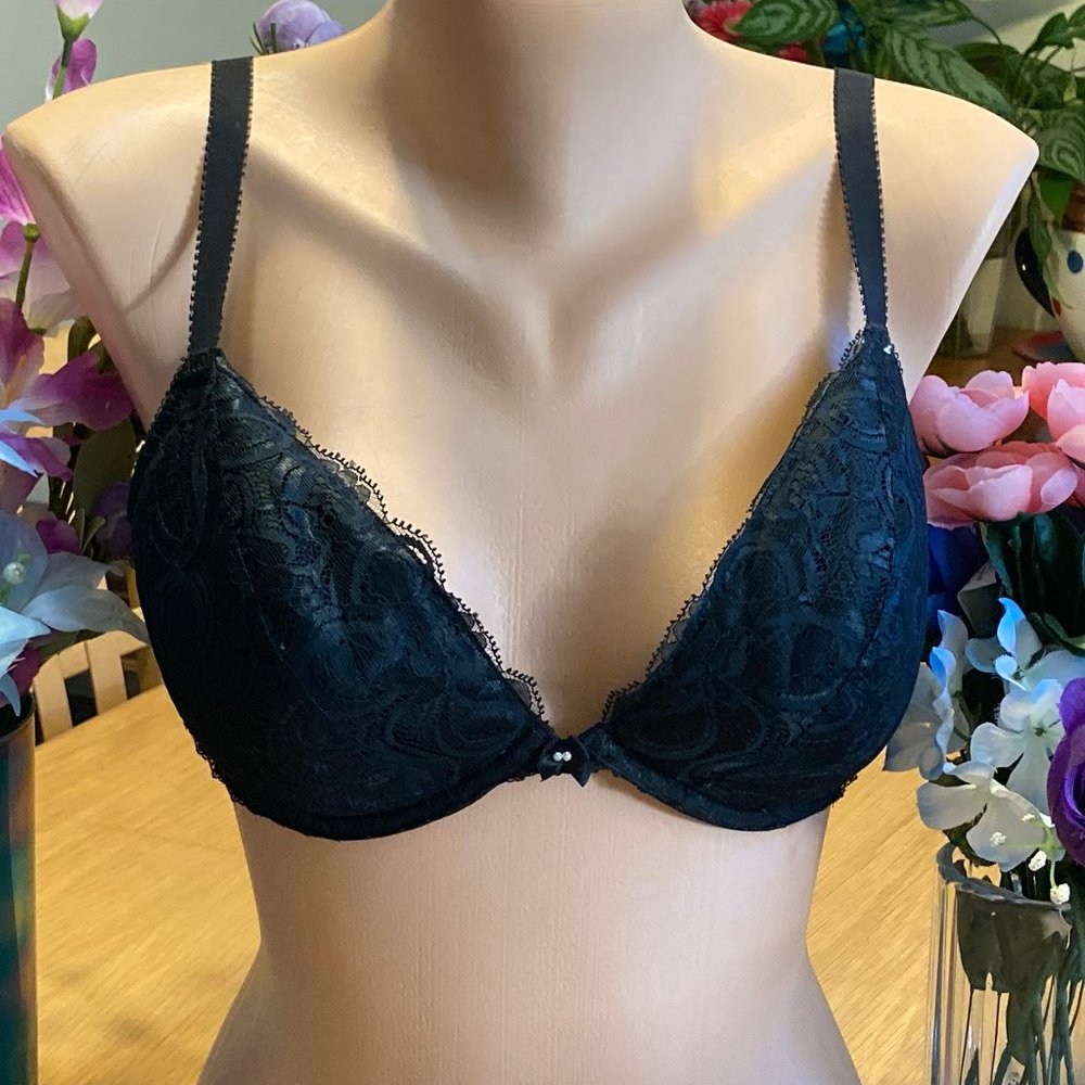 Wacoal 34D BLACK Lace Removeable Pad Plunge UW Bra